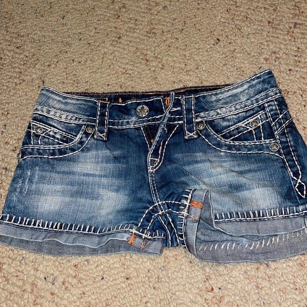 Rock Revival “Amy” Short